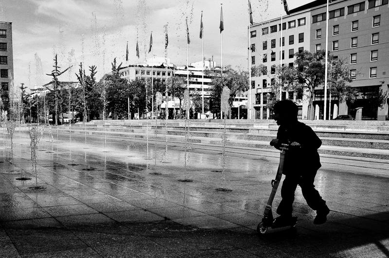 Evry Daily Photo - Fontaine Place des Droits de l homme 07 - large.jpg